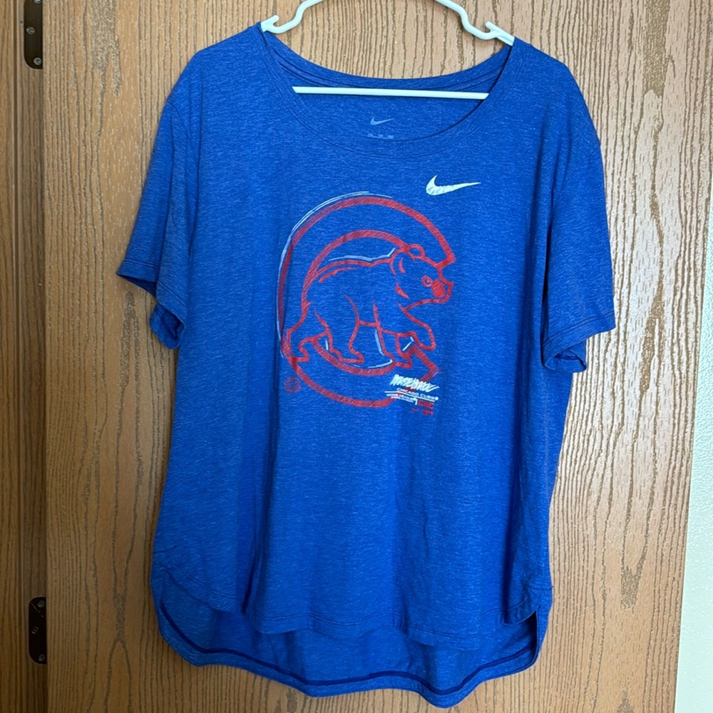 Cubs women’s shirt